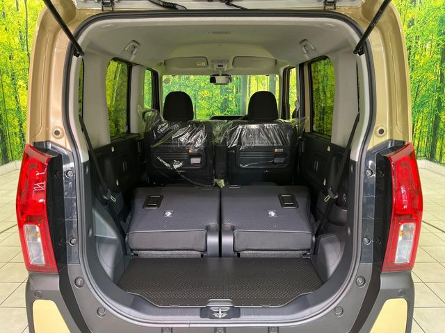 ���i�̂���������ʋ΁A���}���ɏ\���ȉ׎��X�y�[�X���m�ۂ��Ă���܂��B�Z�J���h�V�[�g��|���ƁA�傫�ȉו��̐ύڂ��\�ł���