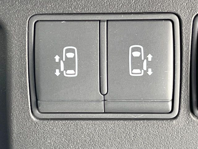 セレナ2.0 ハイウェイスター Vセレクション+Safety II S-HYBRID