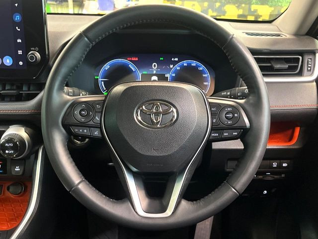 �y�����v�����X�e�A�����O�z�㎿�Ȋv���g�p���邱�ƂŁA��ɂ����������݂ƂĂ��^�]���₷���n���h���ł���