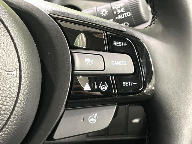 �y�A�_�v�e�B�u�N���[�Y�R���g���[���z�������H�ł̒��������s���y��!!�����ő��x��ۂN���[�Y�R���g���[�����A�Փˌy���V�X�e���ƘA�g���A�O���̎ԗ������m���ĎԊԂ�ۂ悤�ɑ��x���߂��Ă���܂�!!