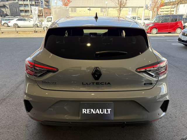 ���m�[���Ǝ��ɊJ�������A�u���ȑ���ƒ�R������̃t���n�C�u���b�hE�]TECH�́A�G���W���ƃ��[�^�[�����킹���V�X�e���o�͂�3�n�͌��シ��ƂƂ��ɁA