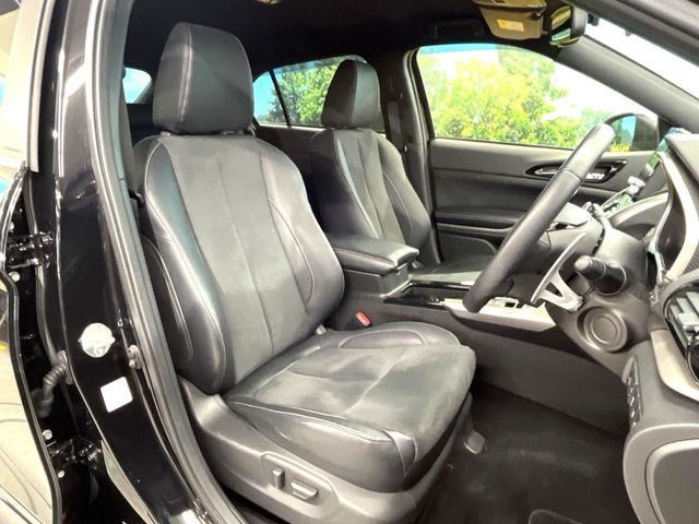 �y�n�[�t���U�[�V�[�g�z�������ƍ���S�n�𗼗������l�C�̃V�[�g���w�ʁE���ʂ̃t�@�u���b�N�f�ނ́A�ʋC���̗ǂ��⊊��ɂ����ɗD��Ă��܂��B�C���╞���ɍ��E���ꂸ���K�ɂ���肢�������܂��B