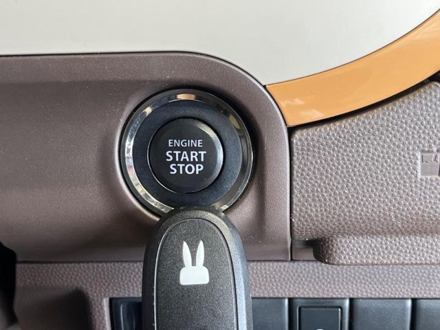 �y�L�[���X�X�^�[�g�V�X�e���z�J�o����|�P�b�g�ɓ��ꂽ�܂܂ł��h�A�̎{���E�������\�ȃX�}�[�g�L�[�𑕔��B�G���W���̃I���E�I�t�����J�M�����o���K�v����������Ƃ��Ă��֗��ł���