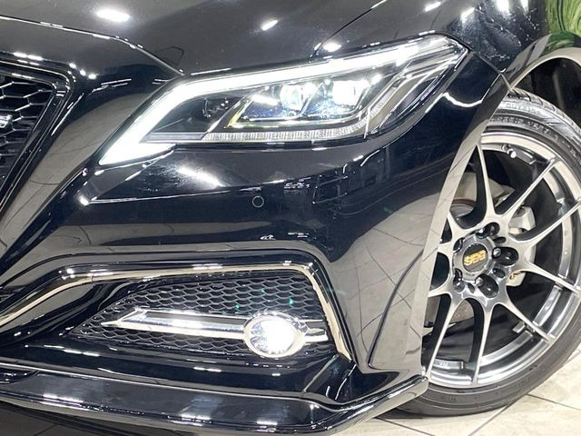 �yLED�w�b�h���C�g�z���V����ԑ��s�����ǍD�Ȏ��E���m�ۂ����S���ĉ^�]�ł��鍂�P�xLED�w�b�h���C�g�𑕔�!�_�����x�������A����d�͂��}�����Ă��܂��B