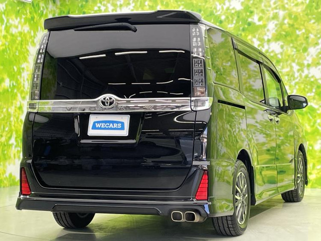 ヴォクシー2.0 ZS 煌