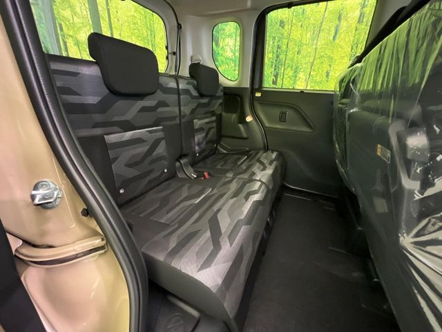 ���i���ȃI���W�i���t���A�}�b�g���I�v�V�����ɂĂ��p�ӂ��Ă���܂��B���D���ȃf�U�C����J���[�����Ԃɍ��킹�đI��ł����������Ƃ��ł��܂���