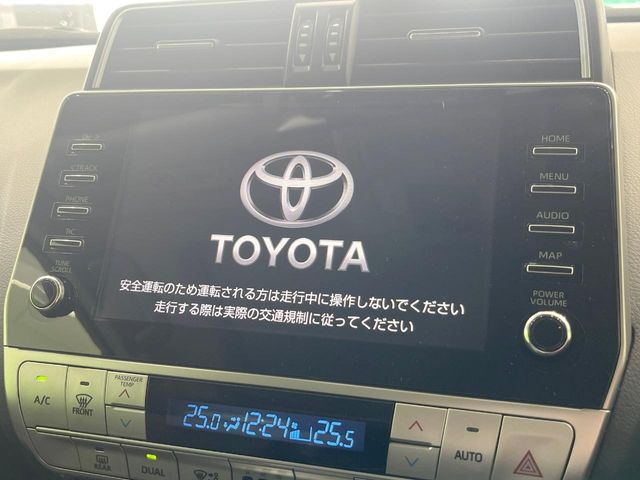 【ナビゲーション】使いやすいナビで目的地までしっかり案内してくれます。各種オーディオ再生機能も充実しており、お車の運転がさらに楽しくなります!!