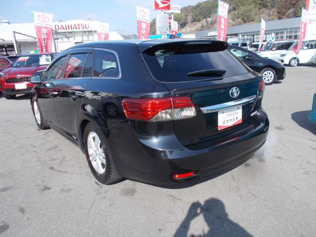 アベンシスワゴン2.0 Li