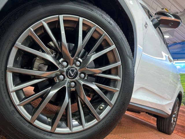 �y����20�C���`�A���~�z�C�[���z�O�ςɃ}�b�`���������A���~�z�C�[���𑕒����Ă���܂��B�e��ЊO�A���~�z�C�[����A�X�^�b�h���X�^�C�����戵�����Ă���܂��B���񂲑��k����������