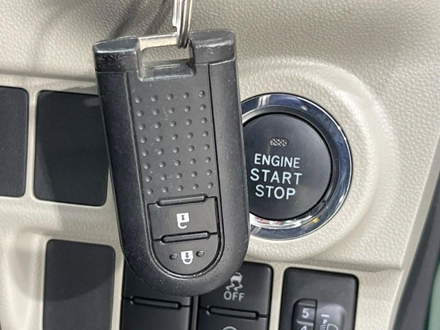 �y�X�}�[�g�L�[�z�J�o����|�P�b�g�ɓ��ꂽ�܂܂ł��h�A�̎{���E�������\�ȃX�}�[�g�L�[�𑕔��B�G���W���̃I���E�I�t�����J�M�����o���K�v����������Ƃ��Ă��֗��ł���