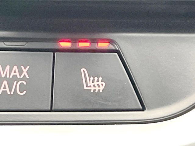 ���t�����g�V�[�g�q�[�e�B���O:�^�]�ȁE����ȋ��ɎO�i�K�Œ��߂��\�ȃV�[�g�q�[�^�[�𑕔����Ă���܂��B�G�߂��킸���K�ɂ��g�p���������܂��B