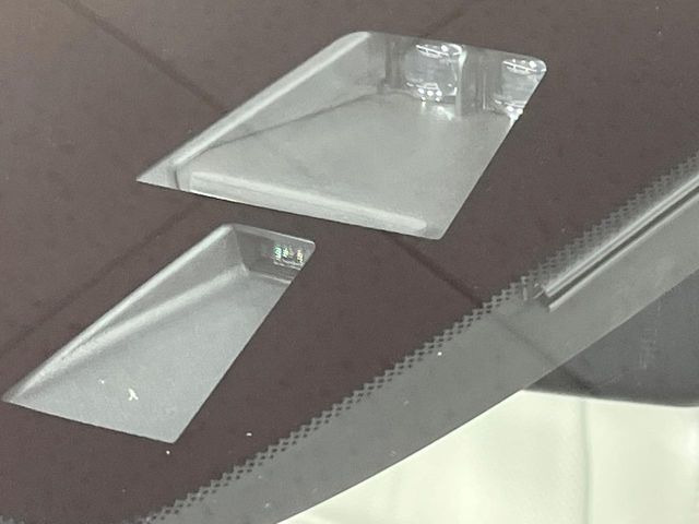 �yi-ACTIVESENSE�z���s���ɑO���̎ԗ�����F�����A�Փ˂������Ȏ��͌x��ƃu���[�L�ŏՓˉ���Ɣ�Q�y�����A�V�X�g�B�����S�Ƀh���C�u�����y���݂��������܂��B