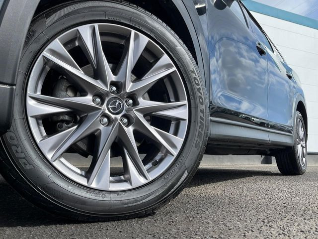 �y����19�C���`�A���~�z�C�[���z�O�ςɃ}�b�`���������A���~�z�C�[���𑕒����Ă���܂��B�e��ЊO�A���~�z�C�[����A�X�^�b�h���X�^�C�����戵�����Ă���܂��B���񂲑��k����������