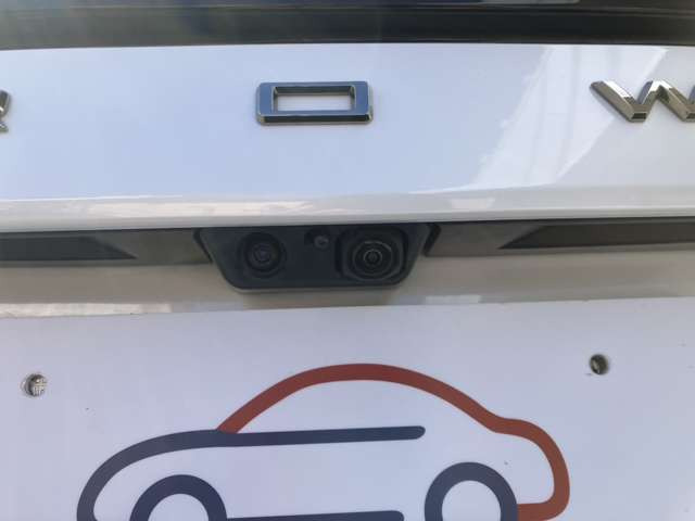 �o�b�N�J����!