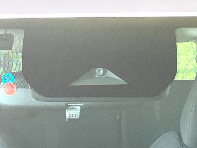 �y�C���e���W�F���g�G�}�[�W�F���V�[�u���[�L�z�t�����g�J�����őO���̎ԗ�����s�҂����m�B�Փ˂������Ȏ��͏Փ˔�Q�y���u���[�L���쓮�A�Փˉ�����T�|�[�g�B�����S�Ƀh���C�u�����y���݂��������܂��B