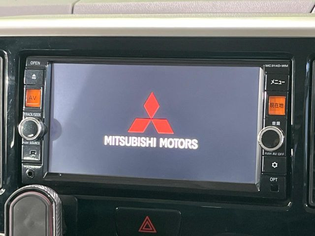 �y�����i�r�z�l�C�̏����i�r�𑕔����Ă���܂��B�i�r�̎g���₷���͂������A�I�[�f�B�I�@�\���[��!�L�����v�◷�s�͂������A�ʋ΂┃�����ȂǕ��i�̃h���C�u���y�����Ȃ�͂���