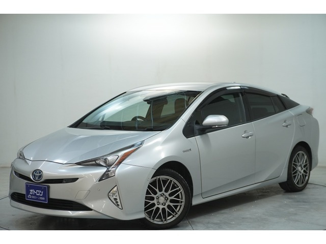 プリウス1.8 A E-Four 4WD