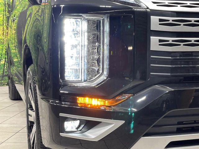 �yLED�w�b�h���C�g�z���V����ԑ��s�����ǍD�Ȏ��E���m�ۂ����S���ĉ^�]�ł��鍂�P�xLED�w�b�h���C�g�𑕔�!�_�����x�������A����d�͂��}�����Ă��܂��B