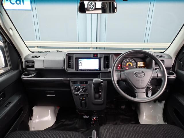 �C���p�l�摜�ɂȂ�܂��B�ԓ��͐��Ǝ҂ɂĎ����N���[�j���O�{�H�ς݂Ȃ̂ŁA��ϐ����ł��B