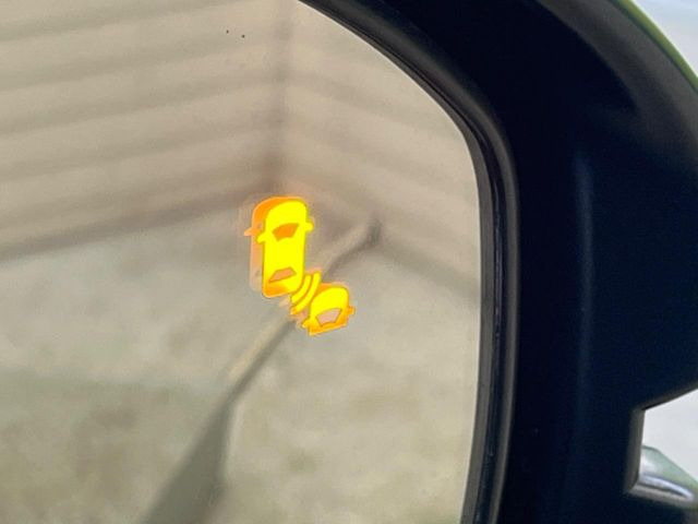 �y�u���C���h�X�|�b�g�C���t�H���[�V�����z���s���A�h�A�~���[�̎��p�ɂȂ�₷���ӏ��Ɍ㑱�Ԃ��ڋ߂���ƃT�C�h�~���[�t�߂Ɍx����\���A�h���C�o�[�ɒ��ӊ��N�����Ă���܂��B