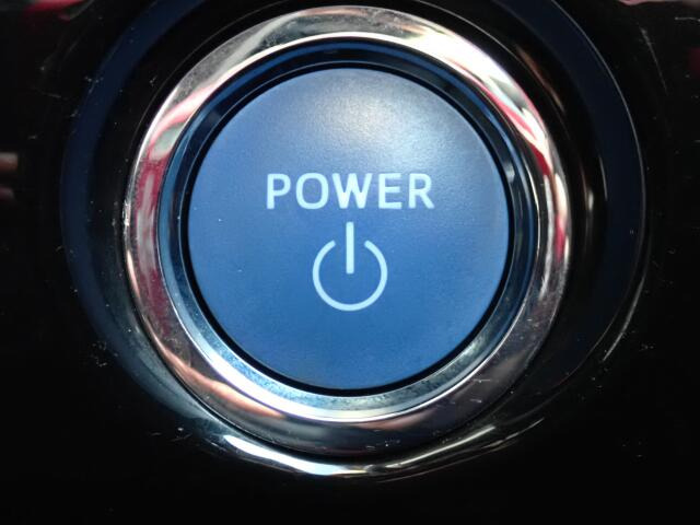 �v�b�V���X�^�[�g�ŃG���W���n���B