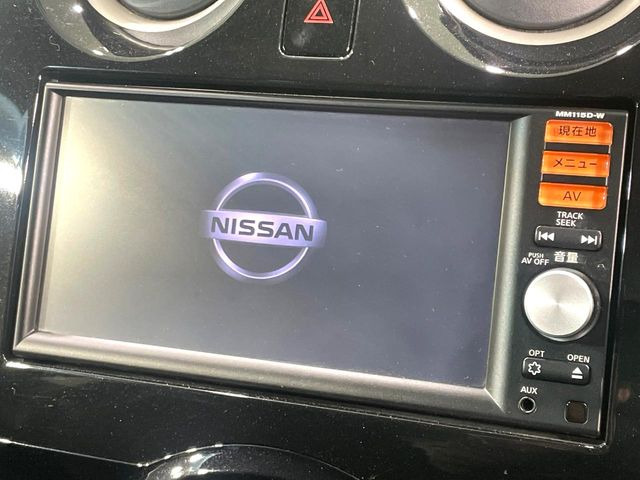 �y�����i�r�z�l�C�̏����i�r�𑕔����Ă���܂��B�i�r�̎g���₷���͂������A�I�[�f�B�I�@�\���[��!�L�����v�◷�s�͂������A�ʋ΂┃�����ȂǕ��i�̃h���C�u���y�����Ȃ�͂���