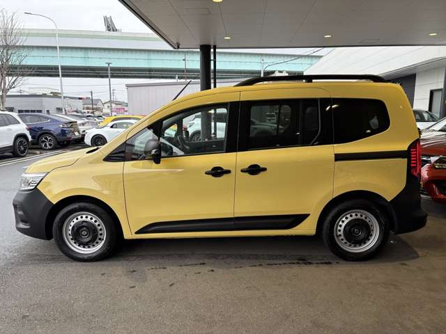 3���Ɨ��^�C�v�A6:4���������A�V�[�g�ɂ́A��l3�l����������Ə�Ԃ��邱�Ƃ��ł���B