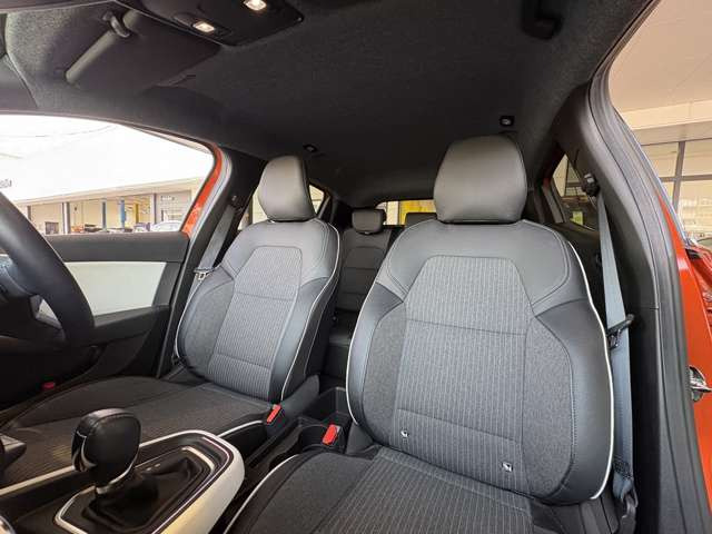 ���ȓV��ƃV�[�g�̉摜�ł��B