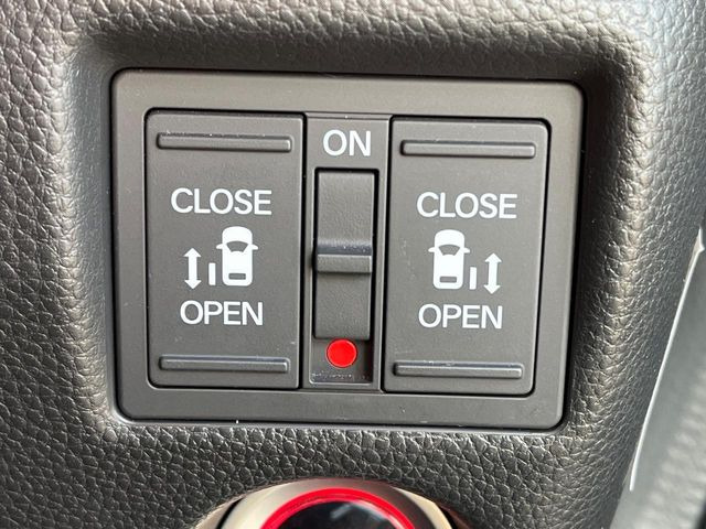 �y�����p���[�X���C�h�h�A�z�X�}�[�g�L�[��^�]�Ȃ̃X�C�b�`�Ō�ȗ����X���C�h�h�A�̊J���\���d��������͂����ăh�A���J����K�v�������A�����Ȃ��q�l�ł��ȒP�ɊJ���߂ł����K�ł���