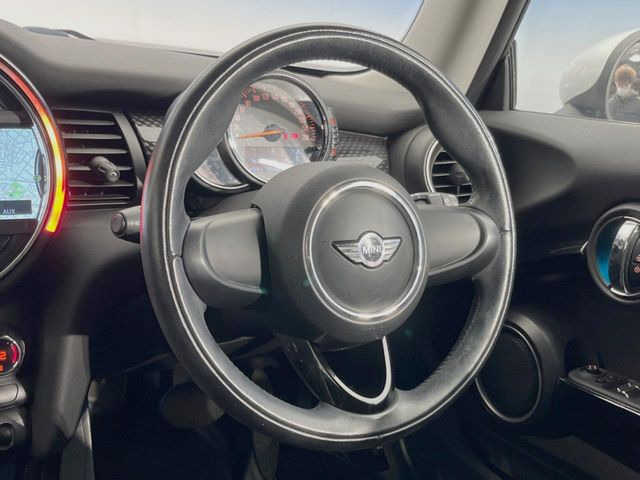 ���n���h�����̃X�������Ȃ��A���ꂢ�ȏ�Ԃ��ێ����Ă���܂��B�e�X�C�b�`���̓�����m�F�ς݂ł��B