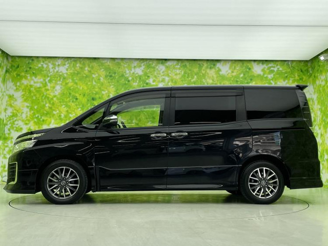 ヴォクシー2.0 ZS 煌