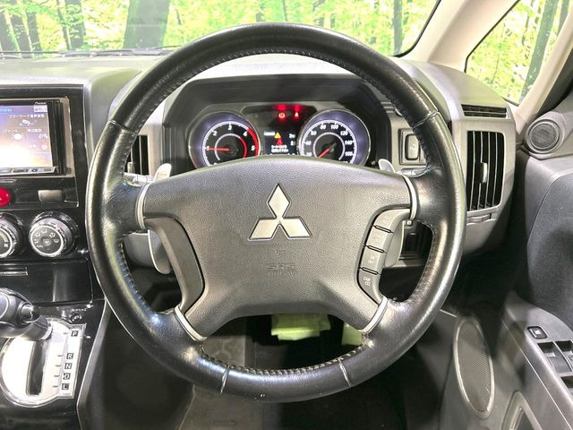 �y�����v�����X�e�A�����O�z�㎿�Ȋv���g�p���邱�ƂŁA��ɂ����������݂ƂĂ��^�]���₷���n���h���ł���