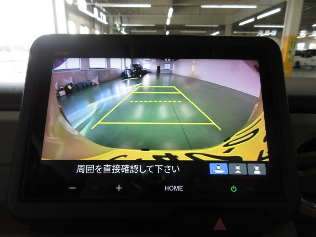 N-BOXファッションスタイル モノトーン