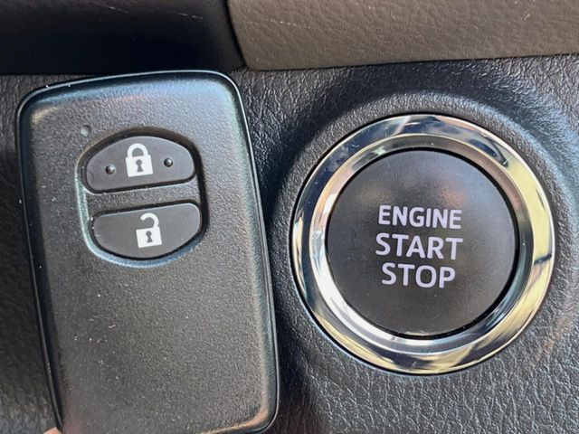 �y�X�}�[�g�L�[�z�J�o����|�P�b�g�ɓ��ꂽ�܂܂ł��h�A�̎{���E�������\�ȃX�}�[�g�L�[�𑕔��B�G���W���̃I���E�I�t�����J�M�����o���K�v����������Ƃ��Ă��֗��ł���