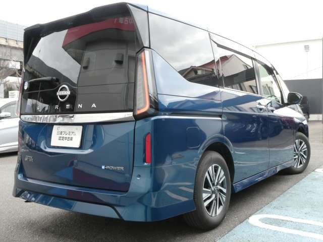 セレナ1.4 e-POWER ハイウェイスターV