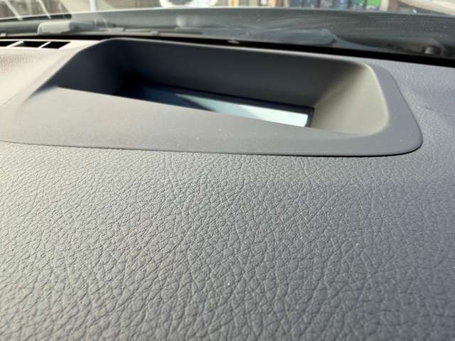 �w�b�h�A�b�v�f�B�X�v���C(���s�ɕK�v�ȏ����t�����g�K���X�ɉf���o���܂�)