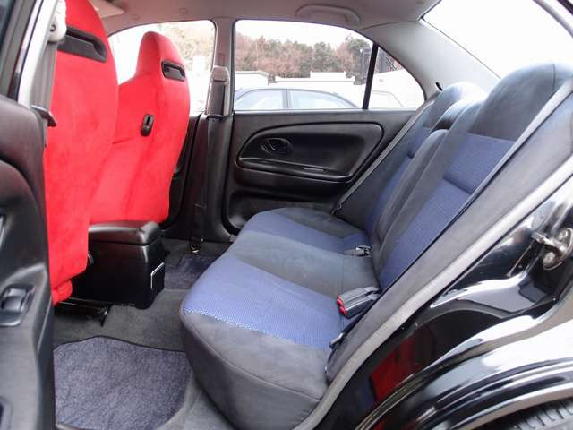 �l�C�̃G�{�����[�V����6 �J�X�^���ԗ��̓���!���z���f����RAYS��TE37SAGA17AW�𑕒����AHKS�ԍ����A�}�t���[�A�i���f�B�X�e�A�����O�Ȃǂ̍��z�p�[�c�Ƀ^�C�~���O�x���g��������