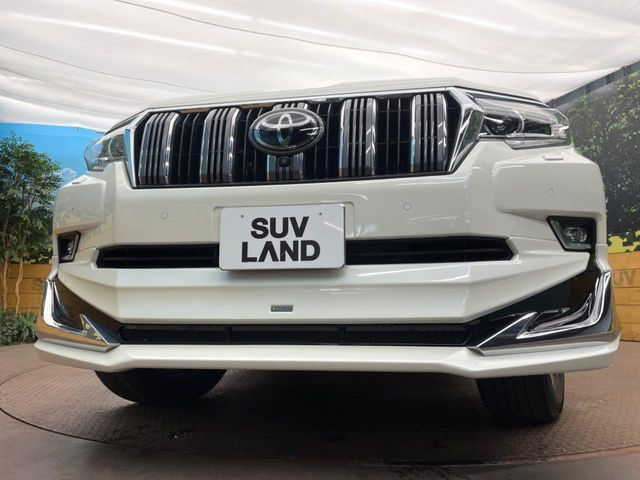 【モデリスタエアロ】人気のモデリスタエアロを装着!クルマの外観がよりスタイリッシュになり、街中で存在感あふれる1台に♪将来買い替える時にもリセールに影響しやすく、価値ある人気の装備です!