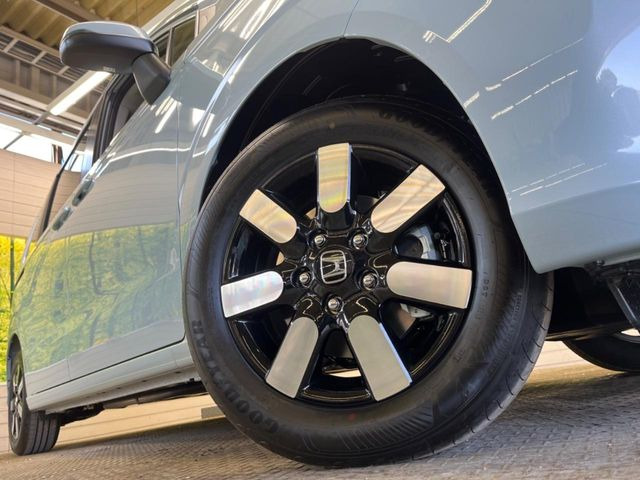 �y�����I�v�V����15�C���`�A���~�z�C�[���z�����I�v�V�����z�C�[���𑕒��B���s���\�̌���ɉ����A�O�ς����X�^�C���b�V���ɂȂ��Ă��܂��B