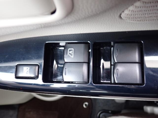 ���̊J�͓d��(�p���[�E�B���h)�ɂȂ�܂��̂ŁA�֗��ł���ˁB