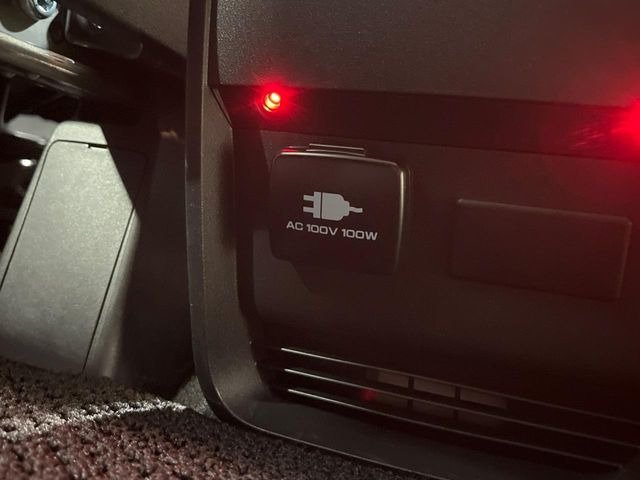 �y�A�N�Z�T���[�R���Z���g�z�L�����v��X�|�[�c�A�A�E�g�h�A�ł̃A�N�e�B�r�e�B�͂������A�ЊQ�E��d�̍ۂɏ����ɂ��Ȃ�AC100V�R���Z���g�𑕔���P�[�^�C��^�u���b�g�A�Q�[���@��̏[�d�ɂ���