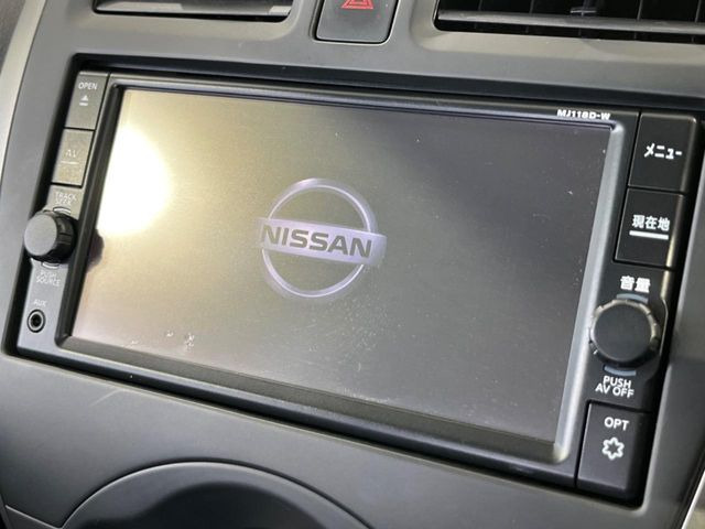 �y�����i�r�z�l�C�̏����i�r�𑕔����Ă���܂��B�i�r�̎g���₷���͂������A�I�[�f�B�I�@�\���[��!�L�����v�◷�s�͂������A�ʋ΂┃�����ȂǕ��i�̃h���C�u���y�����Ȃ�͂���