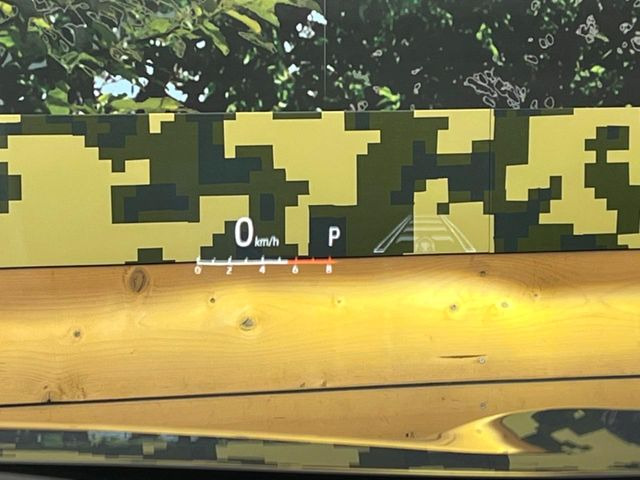 �y�J���[�w�b�h�A�b�v�f�B�X�v���C�z���݂̑��x�⑖�s�����f�W�^���\���ŉ^�]�ȑO���̃K���X�ɓ��e!�J���[�t���Ŏ��F���������A�^�]���ڐ������炳���K�v�ȏ����m�F�ł���̂łƂ��Ă��֗��ň��S!