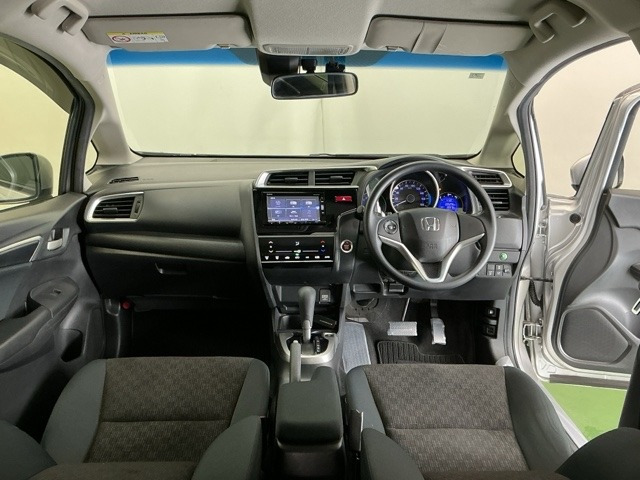 フィット1.3 13G Fパッケージ コンフォートエディション