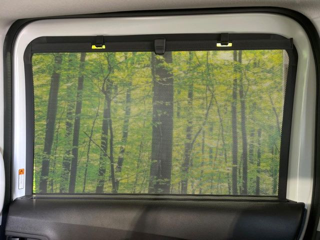 �y���[���V�F�[�h�z��������ԊO����̌���ῂ����Ƃ��ɃT�b�ƈ����o���Ďg����A���[���i�[�^�C�v�̃T���V�F�[�h�𑕔��B��Ȃɏ�������q�l���E�g�E�g�����������ȂǁA���Ђ����p����������