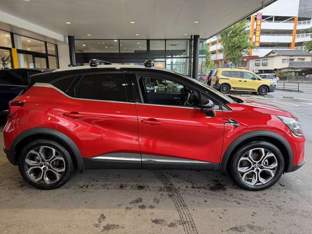 �t�����g�ɂ́A���m�[���f�����ے����郉�C�g�V�O�l�`���[��C�V�F�C�v �f�C�^�C�������v���A���A�ɂ�C�V�F�C�v�̃��C�g�V�O�l�`���[�𑕔��B