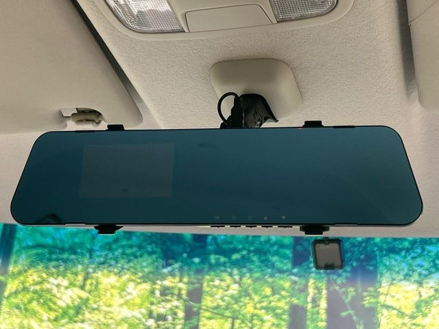 �y�A�h�o���X�h���[���~���[�z��Ȃ̑傫�ȉו��⓯��҂Ō�����m�F���Â炢���ł����S!�J�������B�e�����ԗ�����̉f�������[���~���[���ɕ\���B�N���A�Ȏ��E�ŏ󋵂̊m�F���\�ł�!