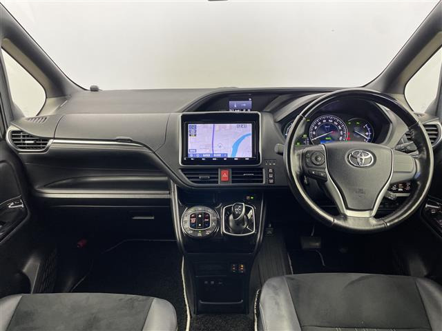 エスクァイアハイブリッド1.8 Gi プレミアムパッケージ ブラックテイラード