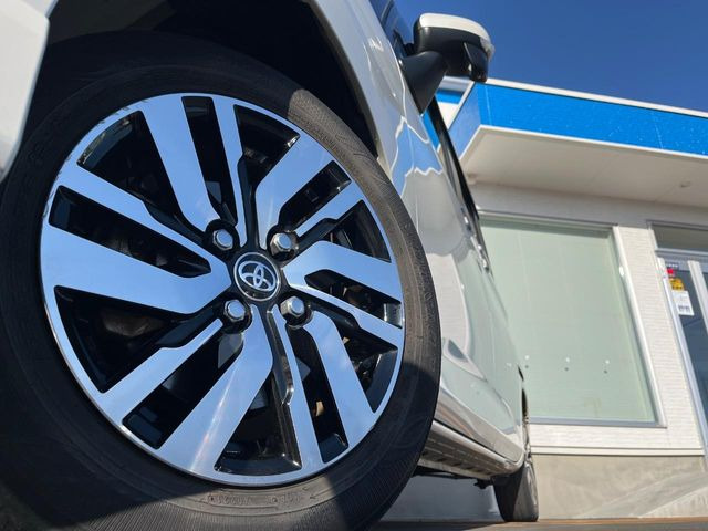 �y����14�C���`�A���~�z�C�[���z�O�ςɃ}�b�`���������A���~�z�C�[���𑕒����Ă���܂��B�e��ЊO�A���~�z�C�[����A�X�^�b�h���X�^�C�����戵�����Ă���܂��B���񂲑��k����������
