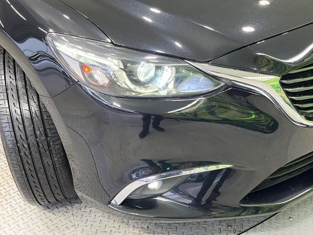 �yLED�w�b�h���C�g�z���V����ԑ��s�����ǍD�Ȏ��E���m�ۂ����S���ĉ^�]�ł��鍂�P�xLED�w�b�h���C�g�𑕔�!�_�����x�������A����d�͂��}�����Ă��܂��B